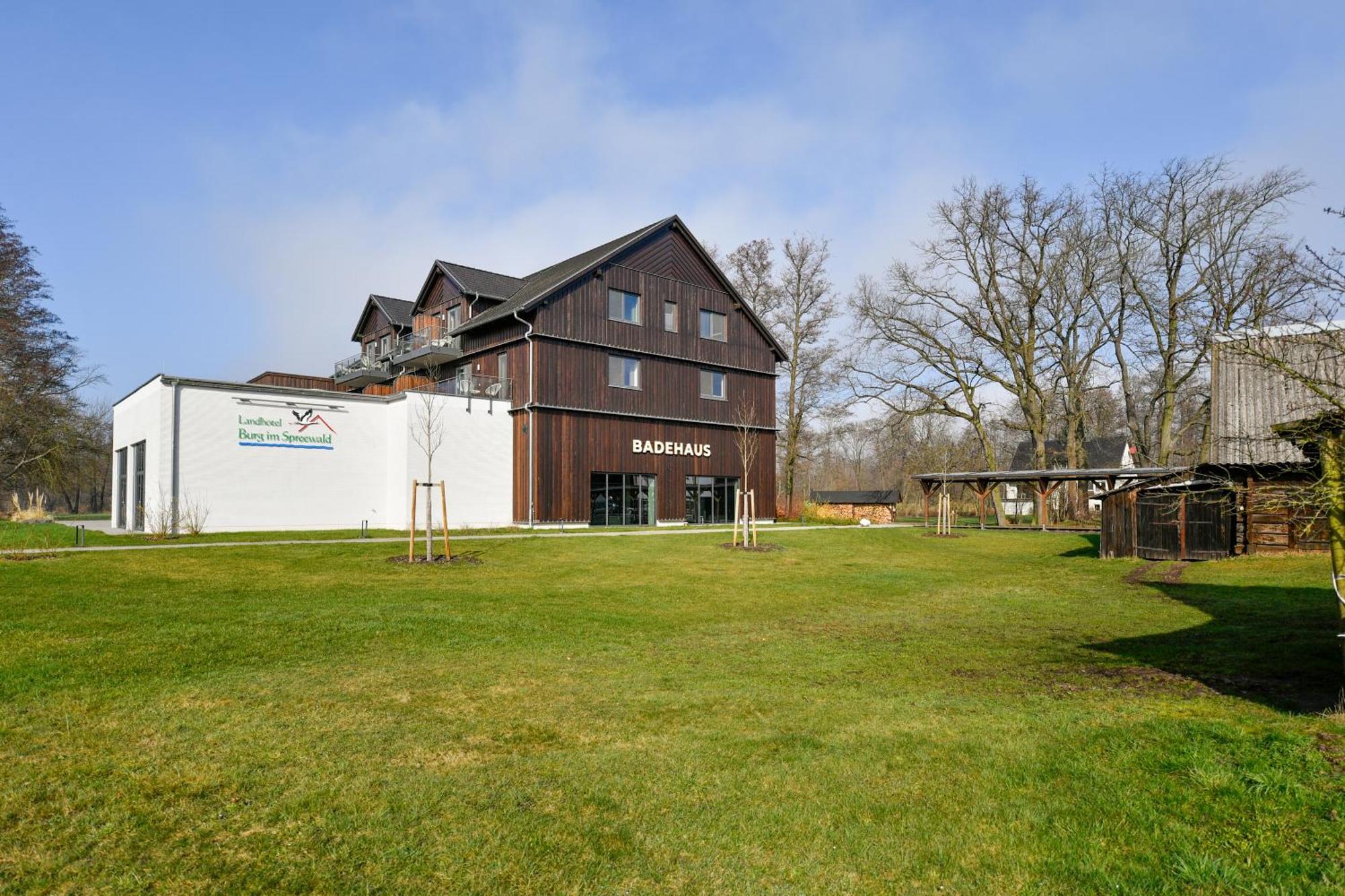Landhotel Burg Im Spreewald - Resort & Spa Exterior foto